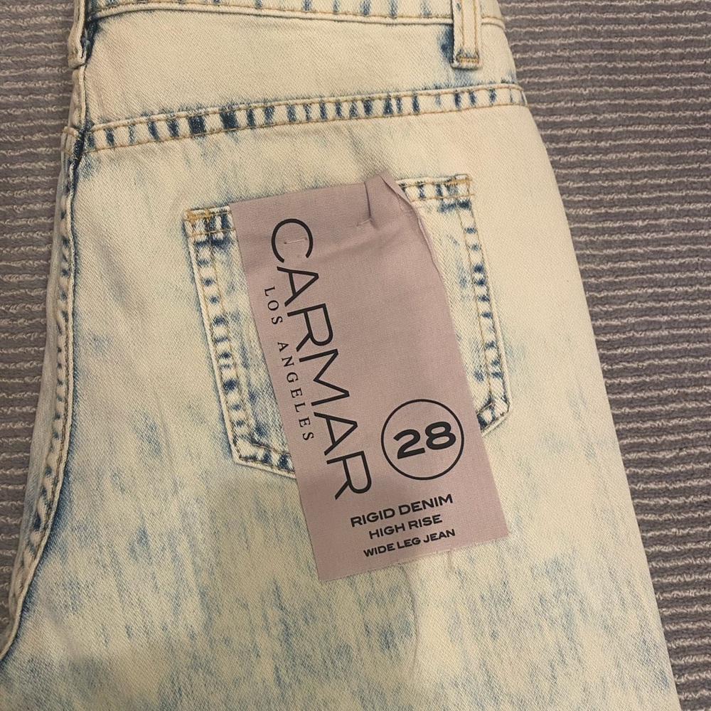 Acid wash jeans